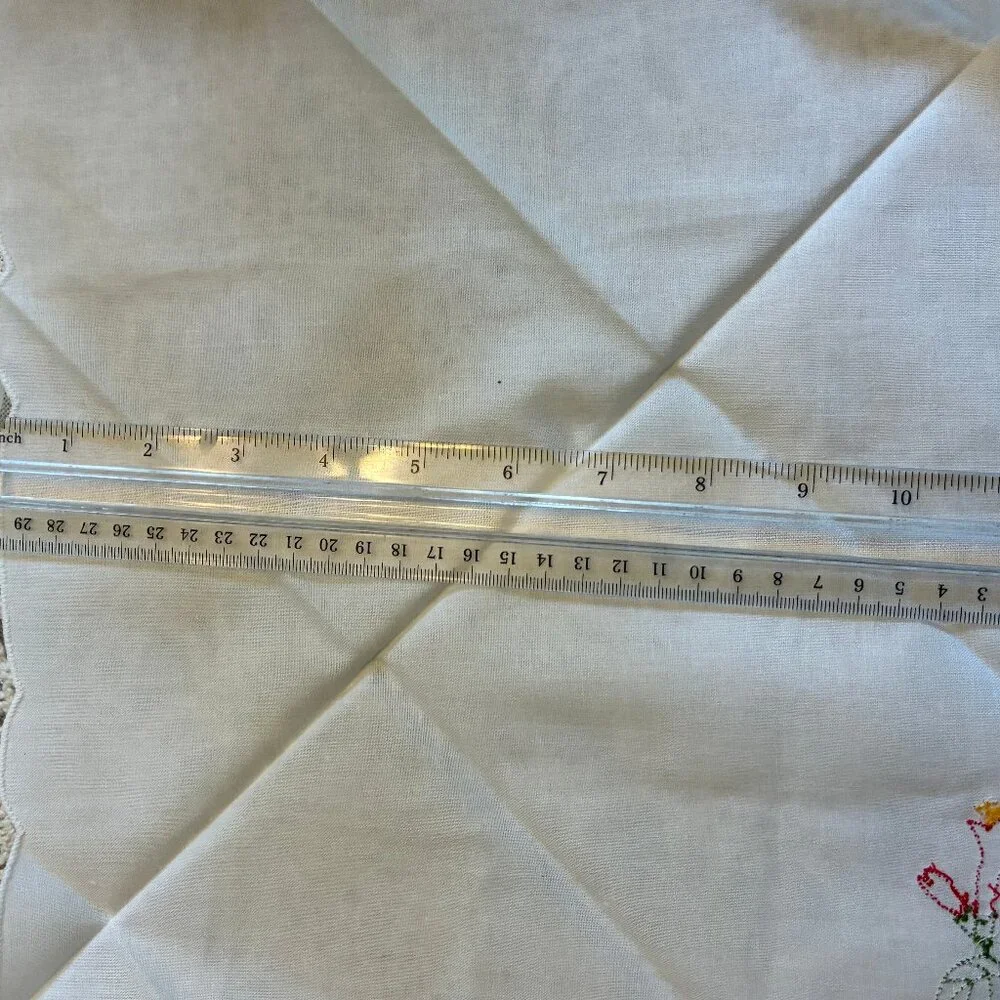 194 Embroidered Napkins Set of 4 NWOT White